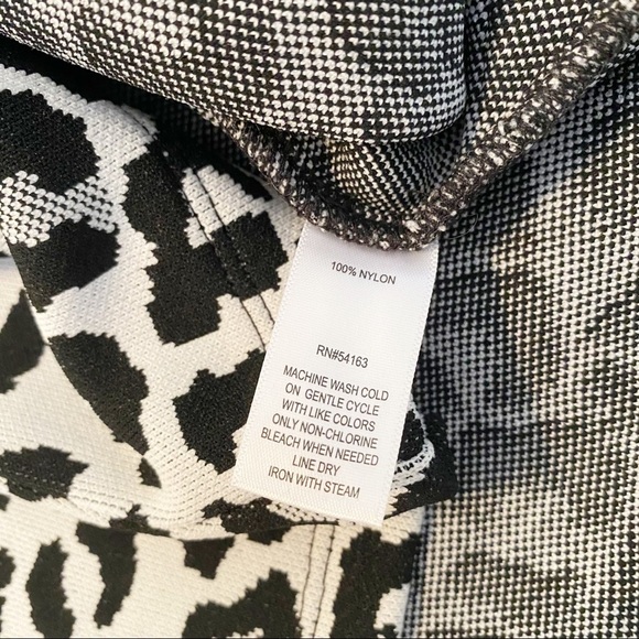 Andrew Marc Leopard Print Button Detail Top - L - Picture 6 of 14